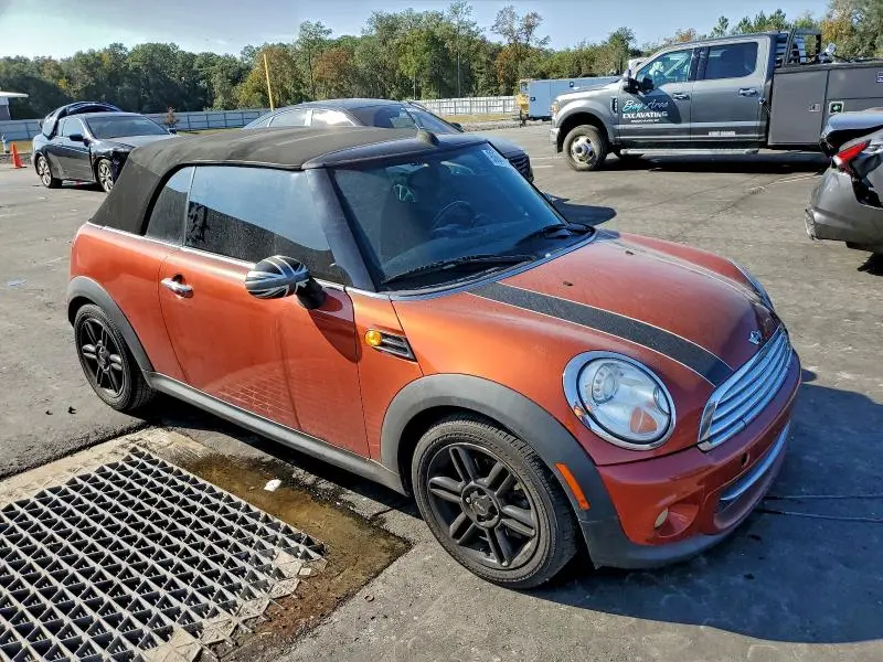 2012 MINI COOPER   