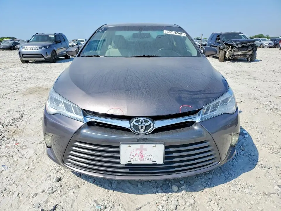 2015 TOYOTA CAMRY XLE V6  