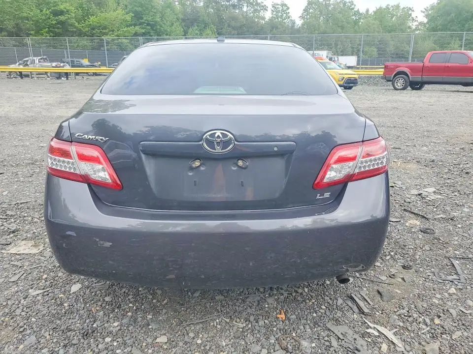 2011 TOYOTA CAMRY LE  