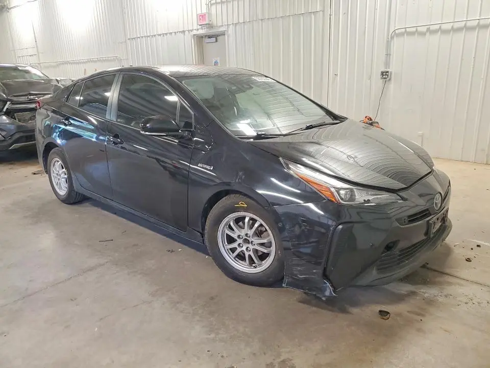 2020 TOYOTA PRIUS LE  