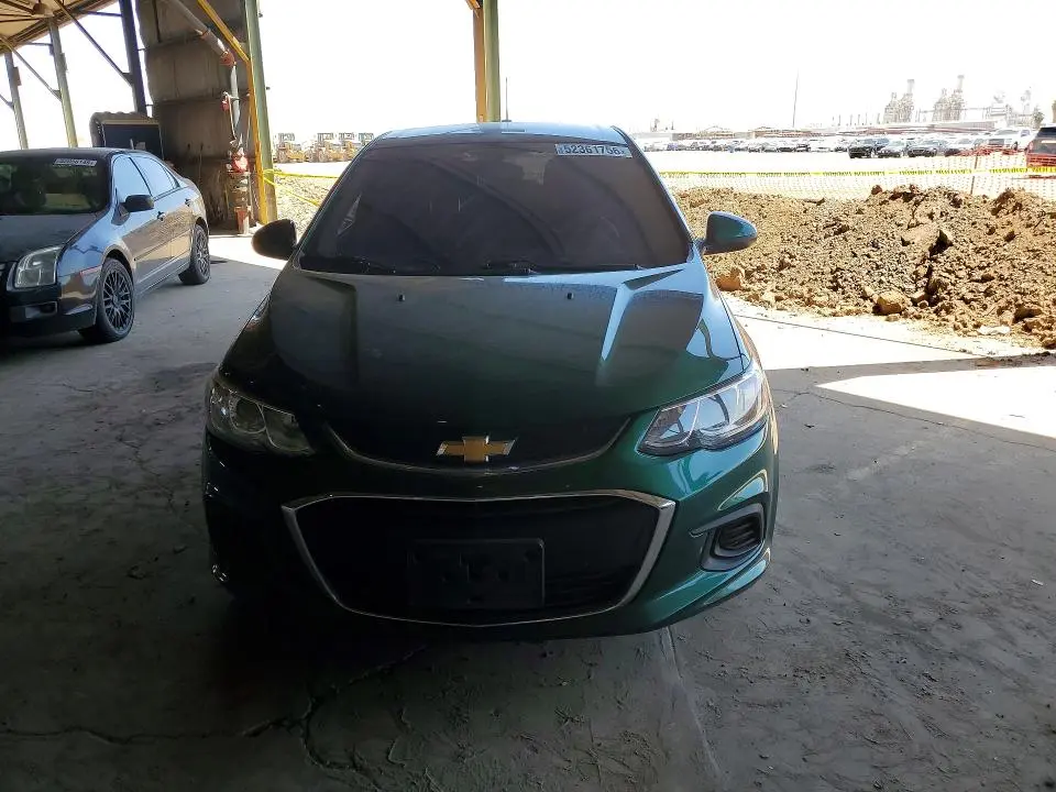 2018 CHEVROLET SONIC LT  