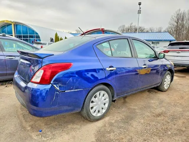 2019 NISSAN VERSA SV  