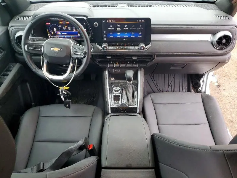 2024 CHEVROLET COLORADO LT  