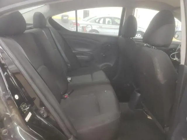 2019 NISSAN VERSA S  