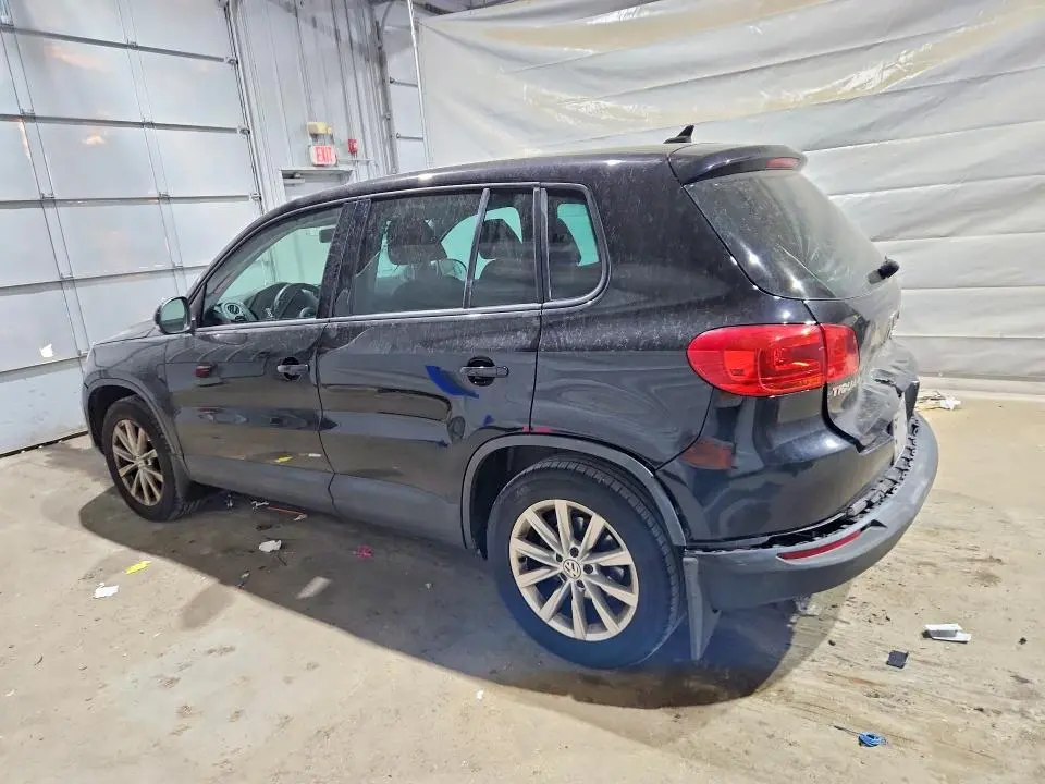 2014 VOLKSWAGEN TIGUAN S  