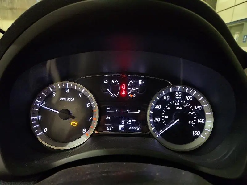2015 NISSAN SENTRA SV  