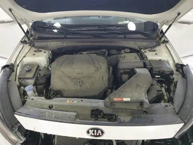 2019 KIA CADENZA LUXURY  