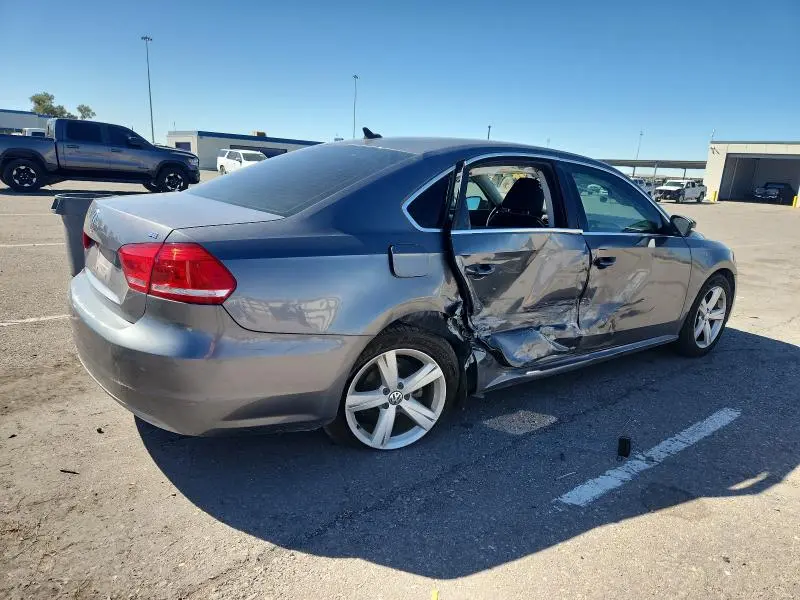 2012 VOLKSWAGEN PASSAT SE  