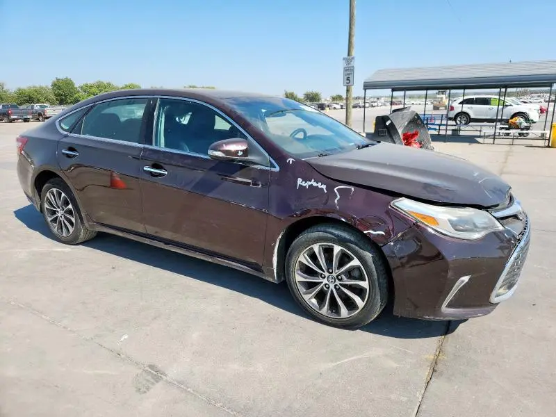 2018 TOYOTA AVALON XLE  