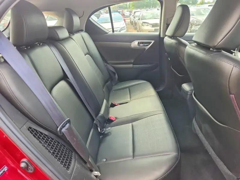 2013 LEXUS CT 200  