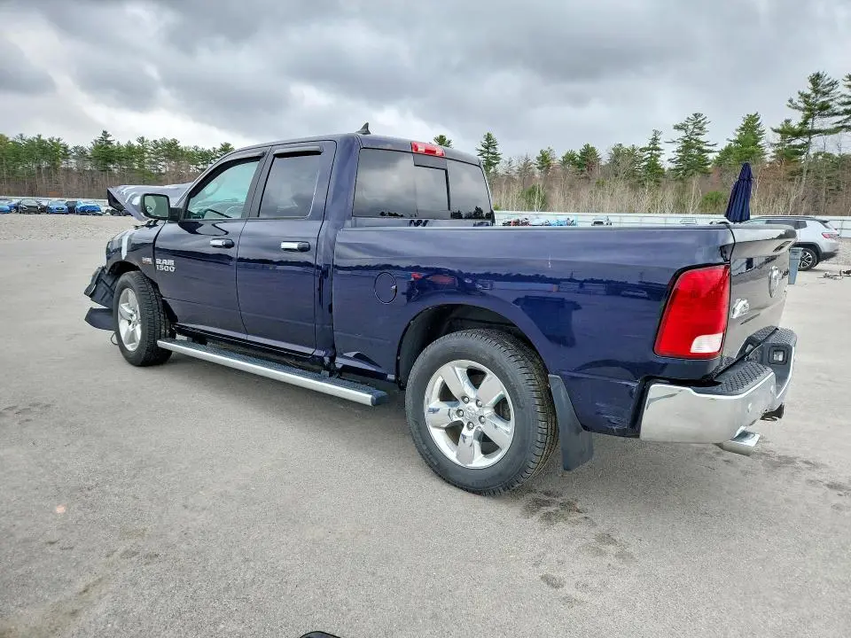 2017 RAM 1500 SLT  