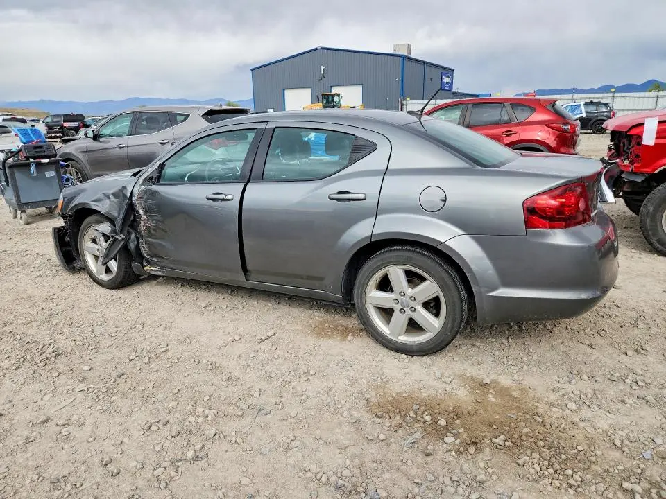 2013 DODGE AVENGER SE  