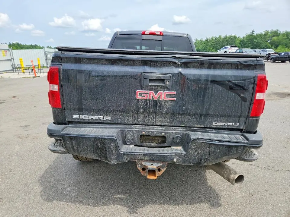 2017 GMC SIERRA K2500 DENALI  