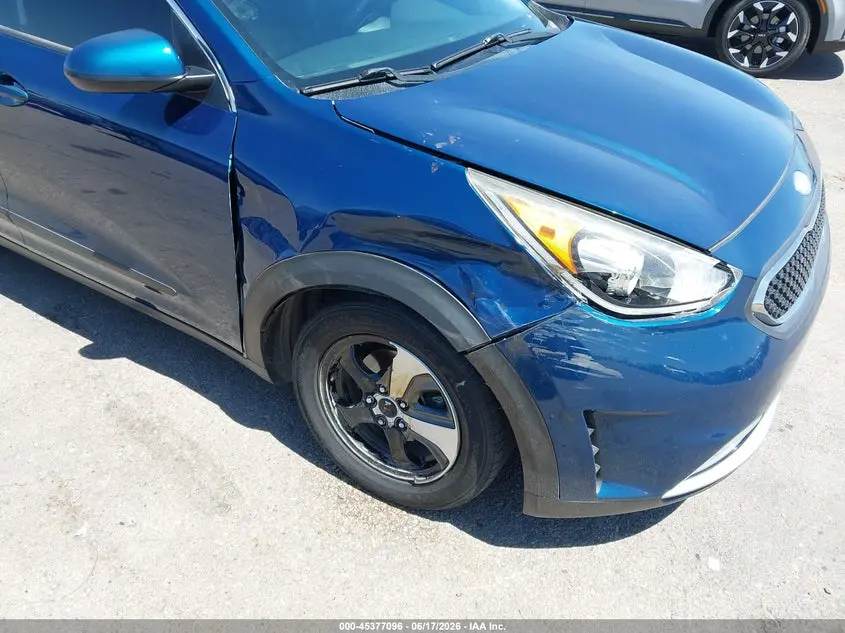 2017 KIA NIRO LX