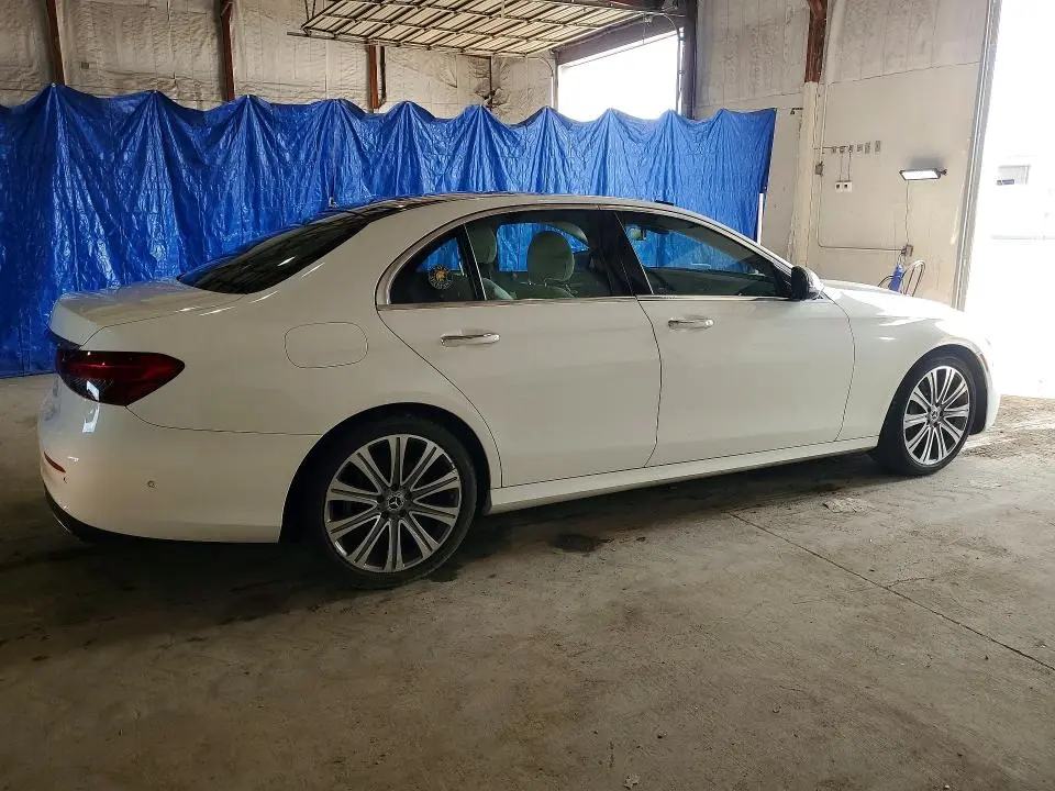 2022 MERCEDES-BENZ E 350  
