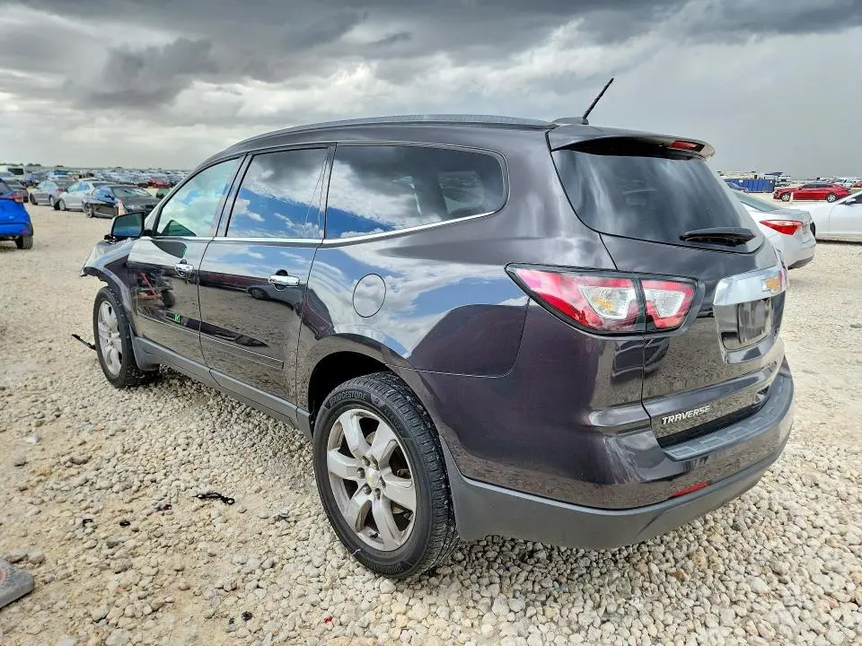 2017 CHEVROLET TRAVERSE LT  