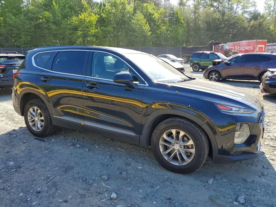 2019 HYUNDAI SANTA FE SE  