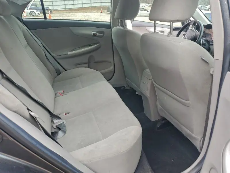 2013 TOYOTA COROLLA BASE  