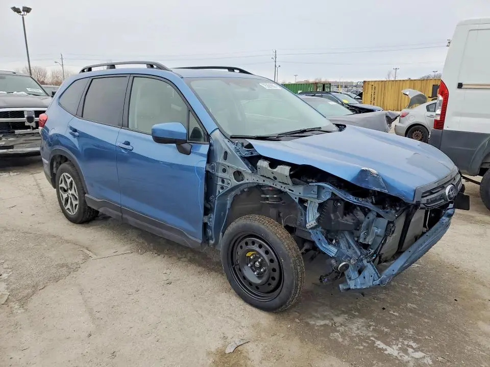 2024 SUBARU FORESTER PREMIUM  