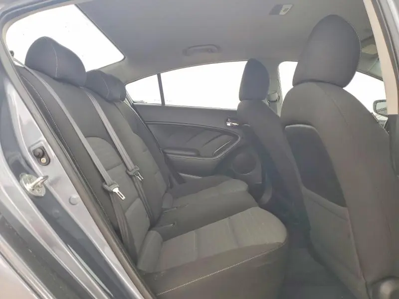 2017 KIA FORTE S  