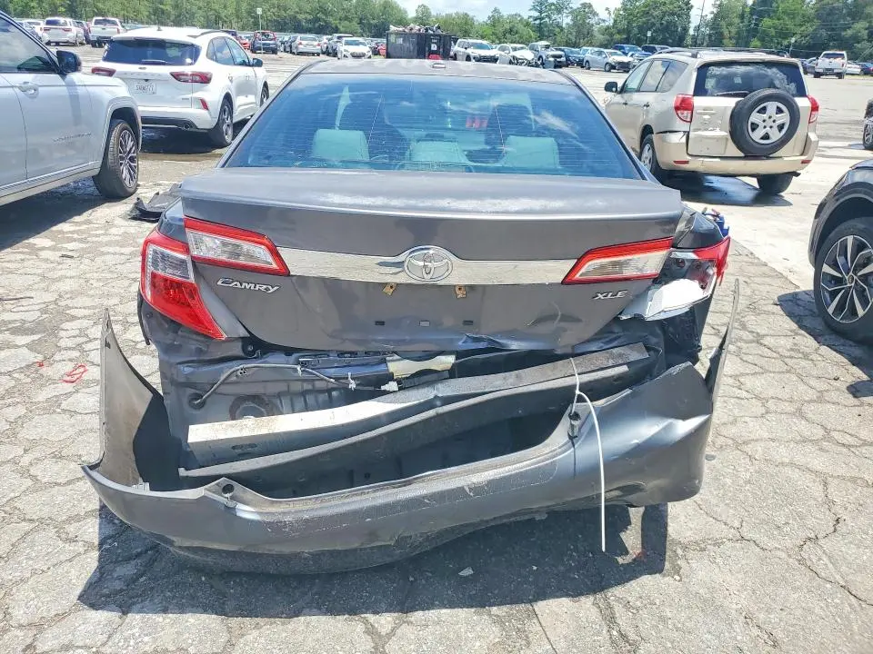2012 TOYOTA CAMRY XLE  