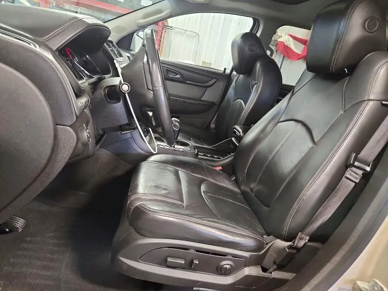 2013 GMC ACADIA SLT-1  