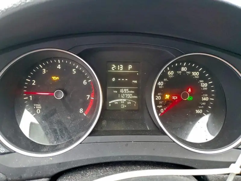 2015 VOLKSWAGEN JETTA SE  