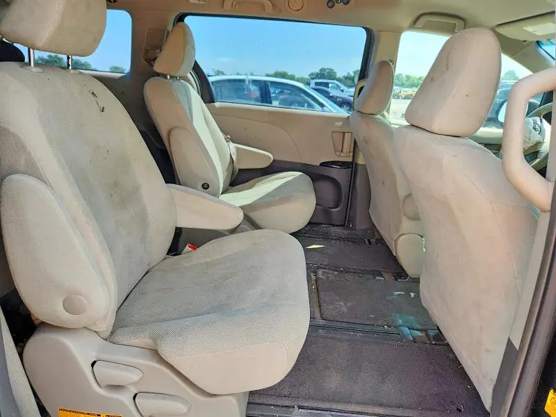 2012 TOYOTA SIENNA BASE 7-PASSENGER  