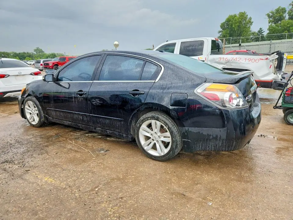 2010 NISSAN ALTIMA SR  