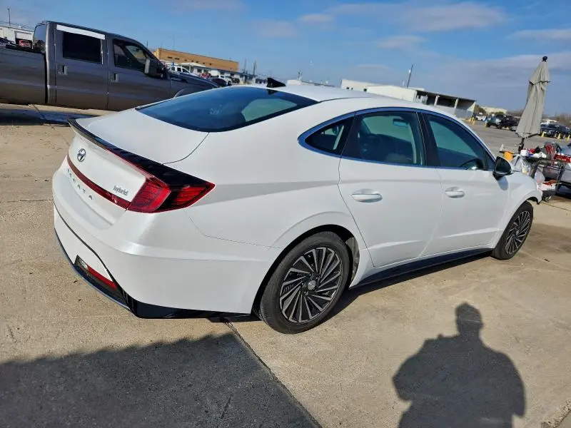2022 HYUNDAI SONATA HYBRID  