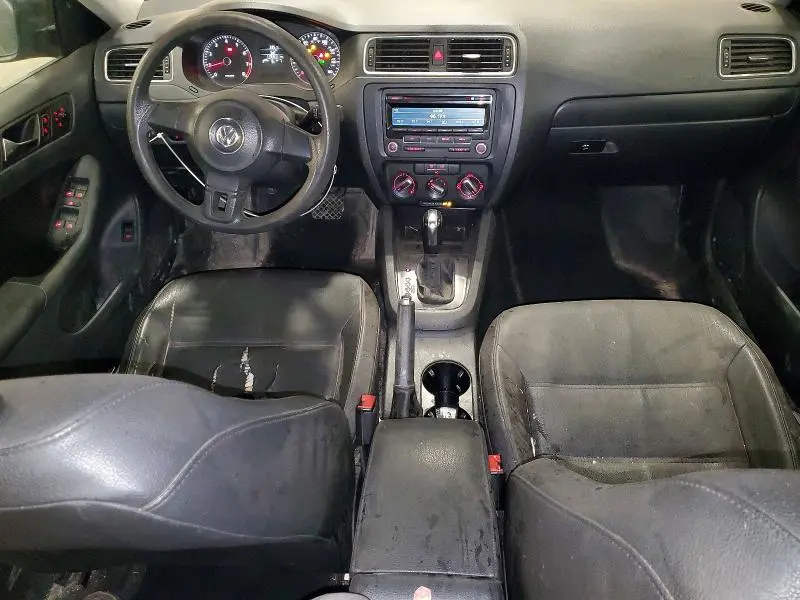2012 VOLKSWAGEN JETTA SE  