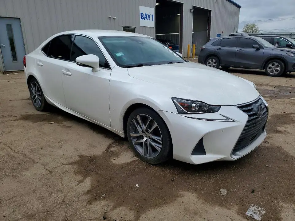 2017 LEXUS IS 300  