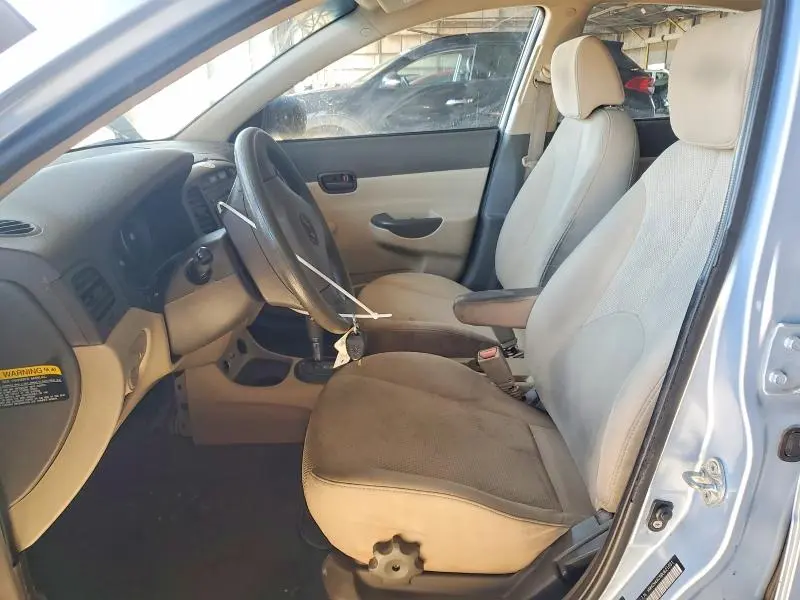2011 HYUNDAI ACCENT GLS  