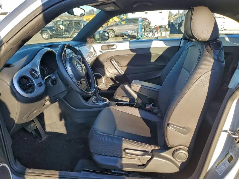 2015 VOLKSWAGEN BEETLE 1.8T  