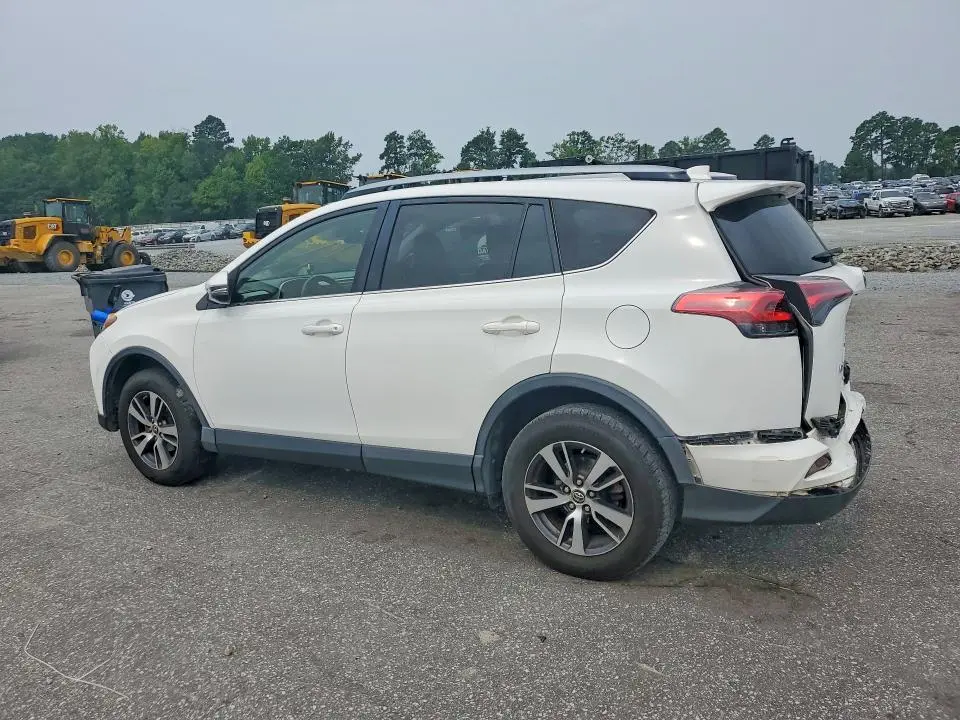 2017 TOYOTA RAV4 XLE  