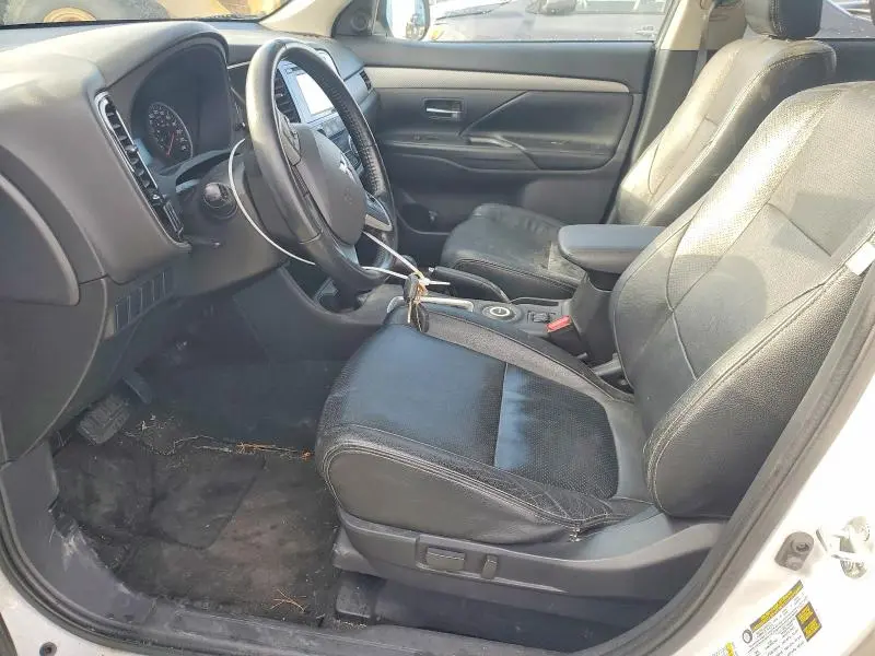 2015 MITSUBISHI OUTLANDER ES  