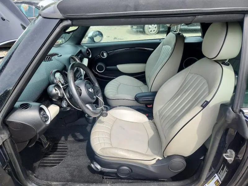 2012 MINI COOPER S  