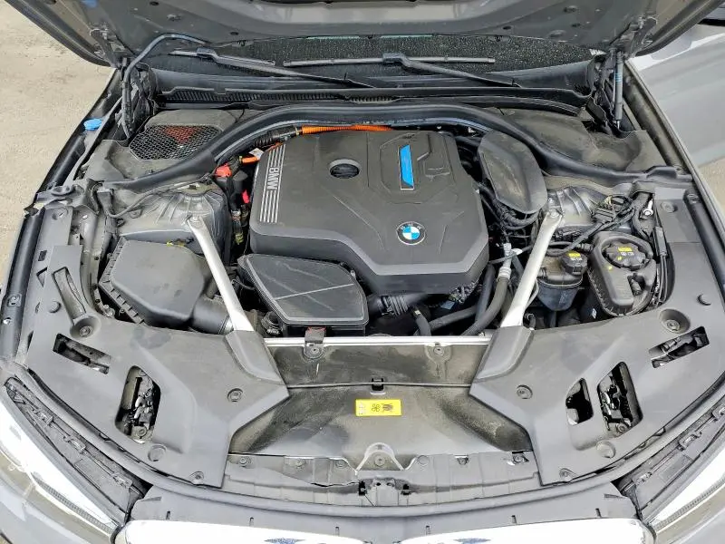 2022 BMW 530E   