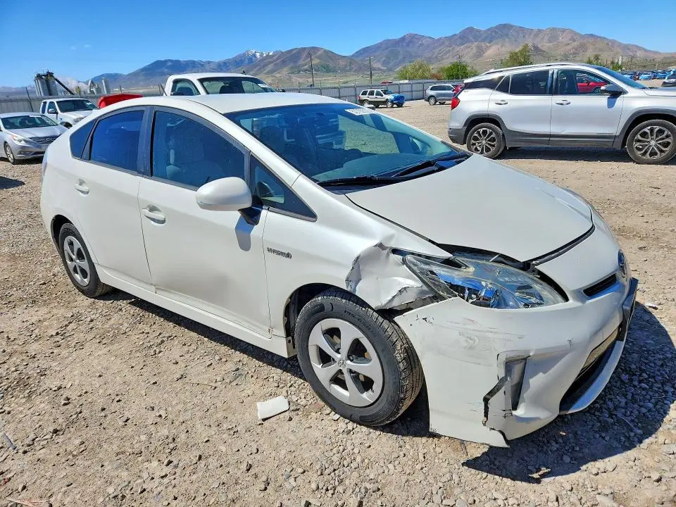 2012 TOYOTA PRIUS TWO  