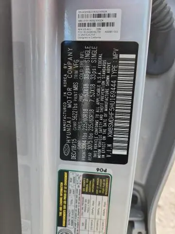 2017 HYUNDAI SANTA FE SE  