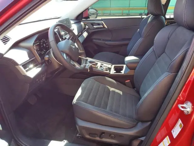 2025 MITSUBISHI OUTLANDER SE  