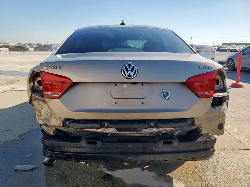 2015 VOLKSWAGEN PASSAT SE  