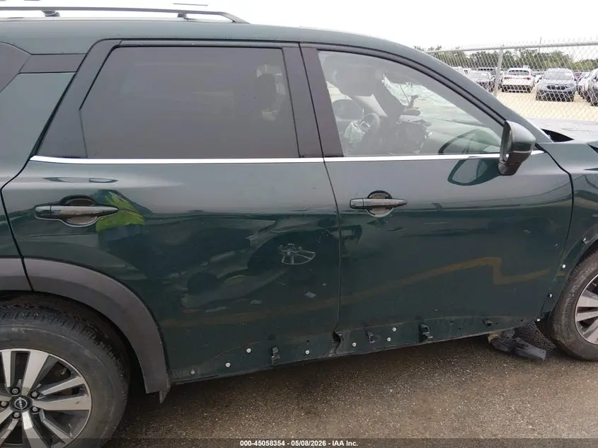 2024 NISSAN PATHFINDER SL FWD