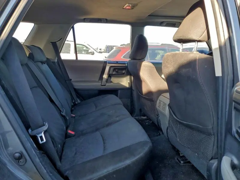 2010 TOYOTA 4RUNNER SR5  