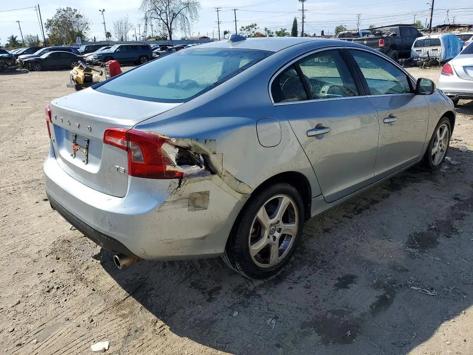 2013 VOLVO S60 T5  