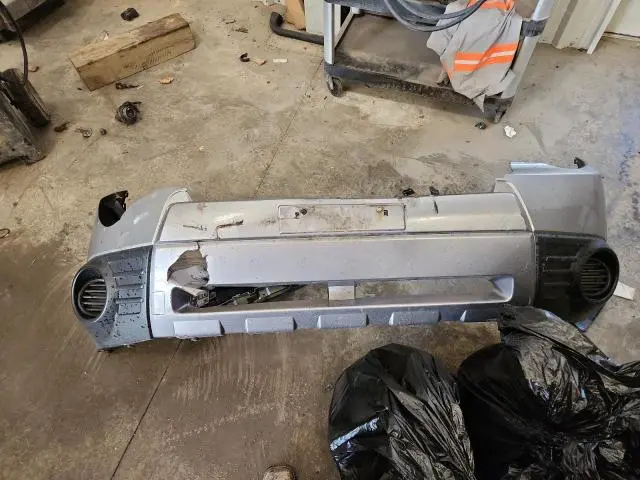 2010 SUBARU FORESTER XS  