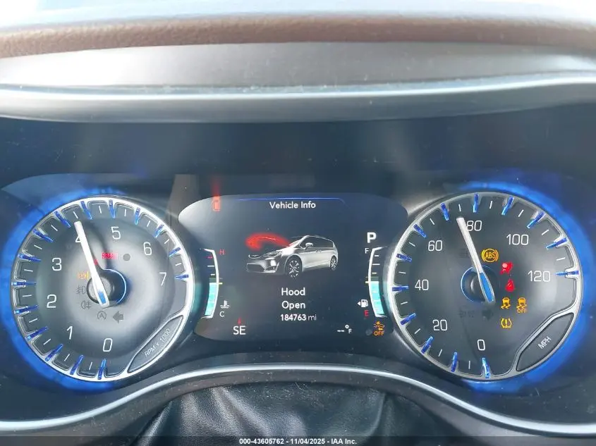 2017 CHRYSLER PACIFICA LIMITED