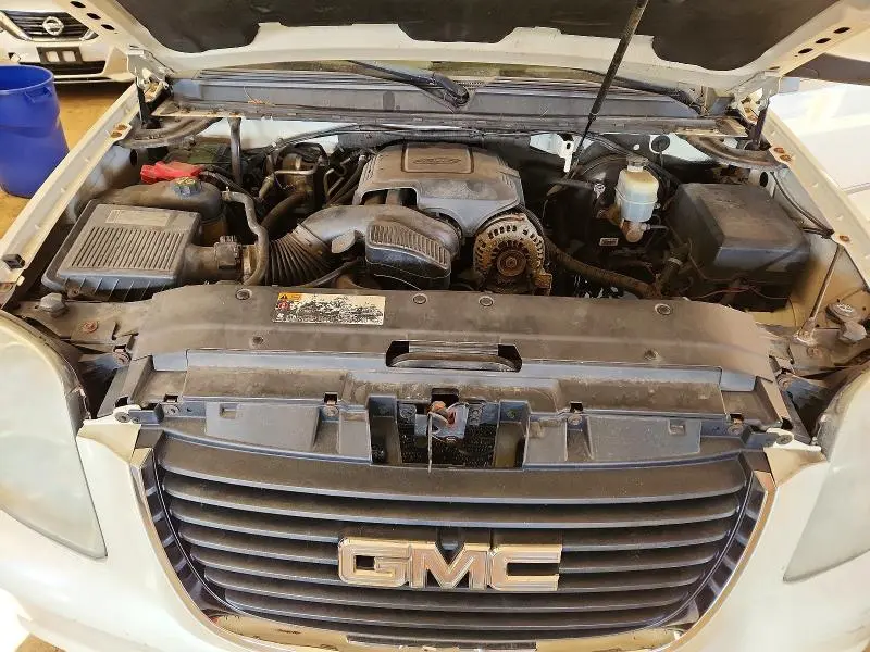 2011 GMC YUKON XL K1500 SLT  