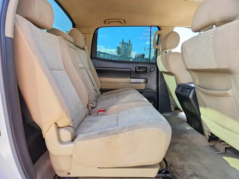 2010 TOYOTA TUNDRA CREWMAX SR5  