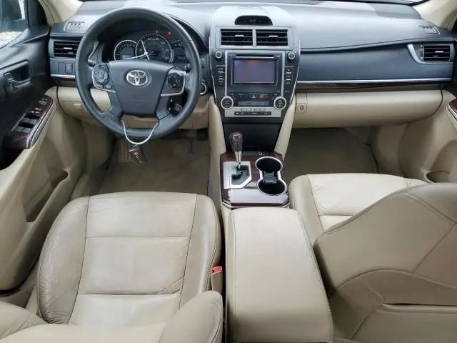 2014 TOYOTA CAMRY SE  